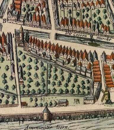 Franeker 1616 detail
'Die Coorenmarckt'
het Noorden is beneden
groot Botniahuis met de traptoren is gemerkt met I
het stadhuis met B
beneden rechts de noordermolen